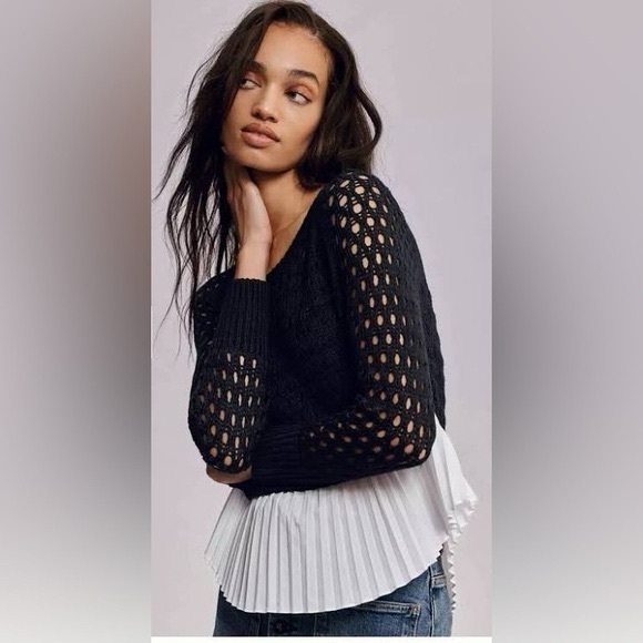 Anthropologie Open Knit Crochet Peplum Black and White Layered Sweater XS NWT - Picture 2 of 10